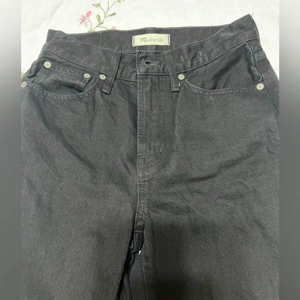 Madewell- The Perfect Vintage Jean Stone Black: Knee-Slit Edition 25 - Image 10