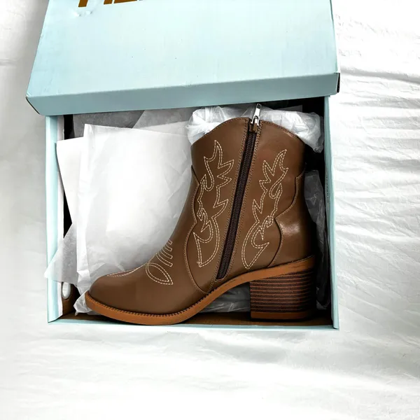 Brown Ankle Cowgirl Boots - Image 4