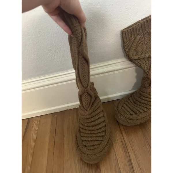Ugg Classic Women’s Tall Chunky Knit Boot Size 6 Chestnut Brown Fall Winter - Image 5