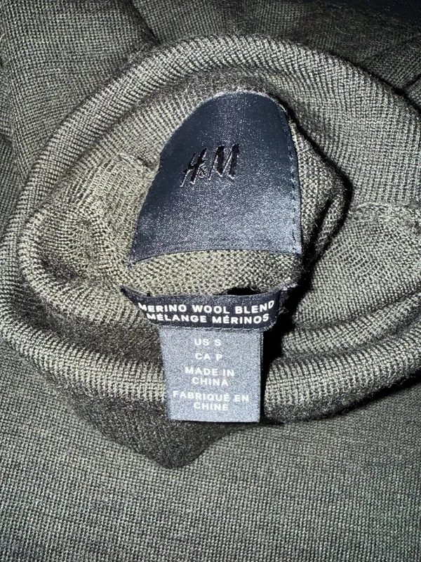 H&M Merino Wool Blend Melange Turtleneck Sweater Grey Size S - Image 2