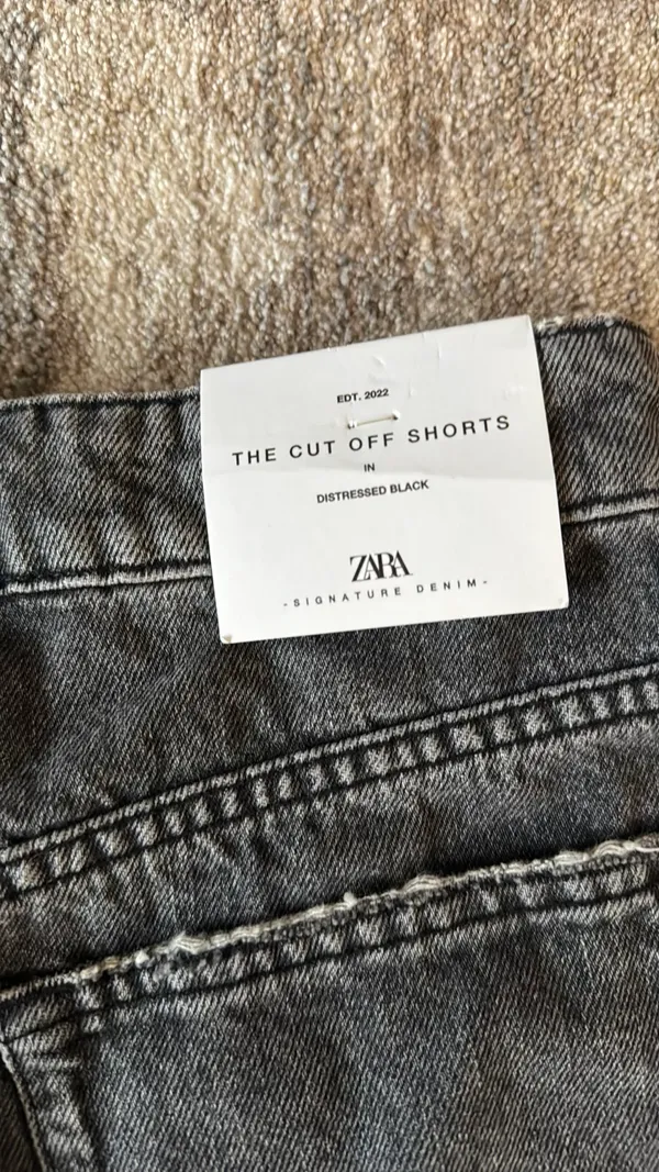 ZARA Black Shorts Denim Cut-Off - Image 4