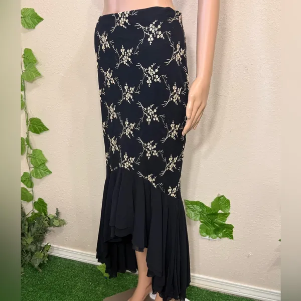 Cache Black High-Low Embroidered Floral Mermaid Skirt - Image 6