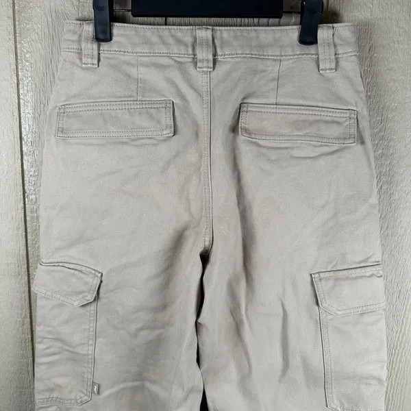Aritzia TNA Corbett Mid Rise Cargo Pants Womens 6 Wide Leg Khaki Canvas Utility - Image 4