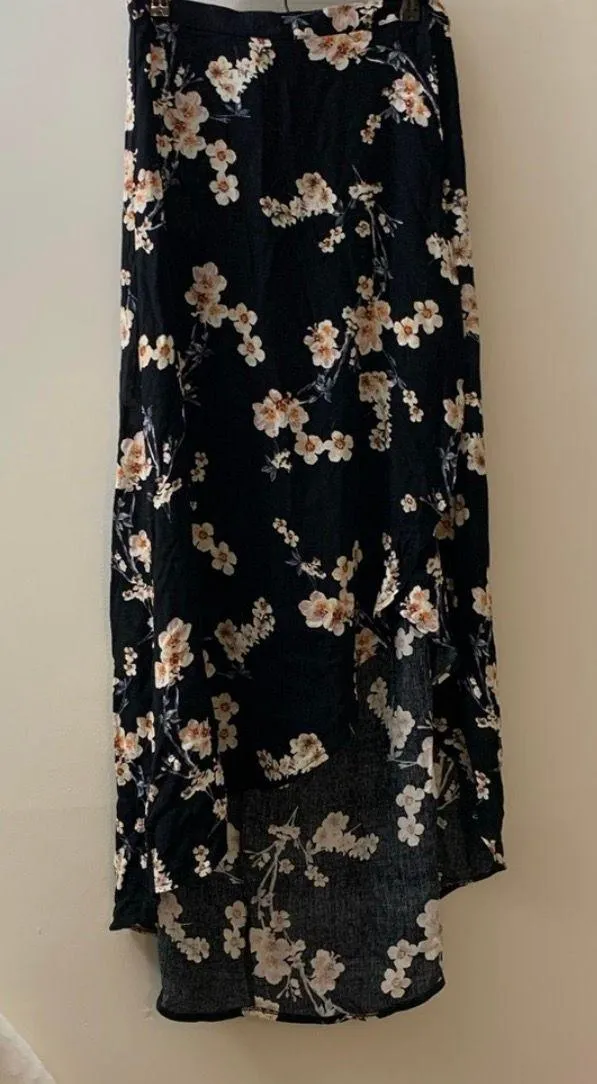 American Eagle Floral Maxi Skirt Size Medium - Image 3