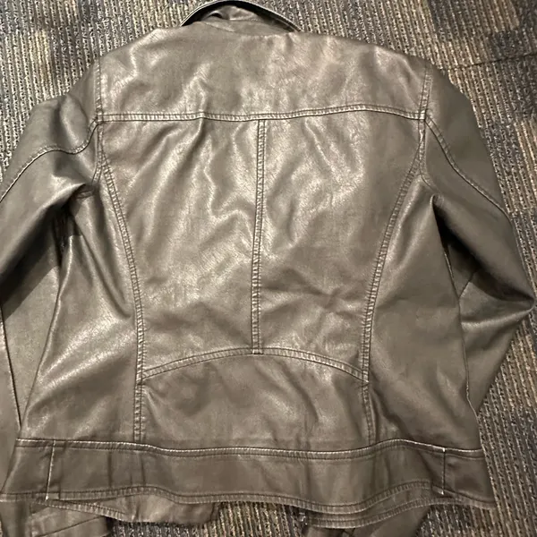 Universal Threads Leather jacket - Image 5