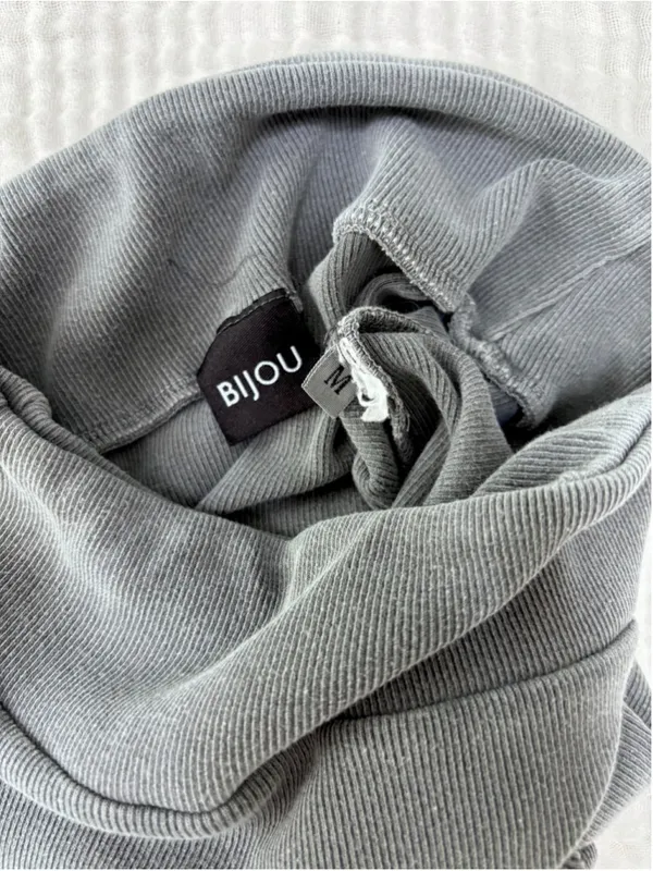 Women's Bijou Ribbed Bike Shorts Grey Size M - Image 4