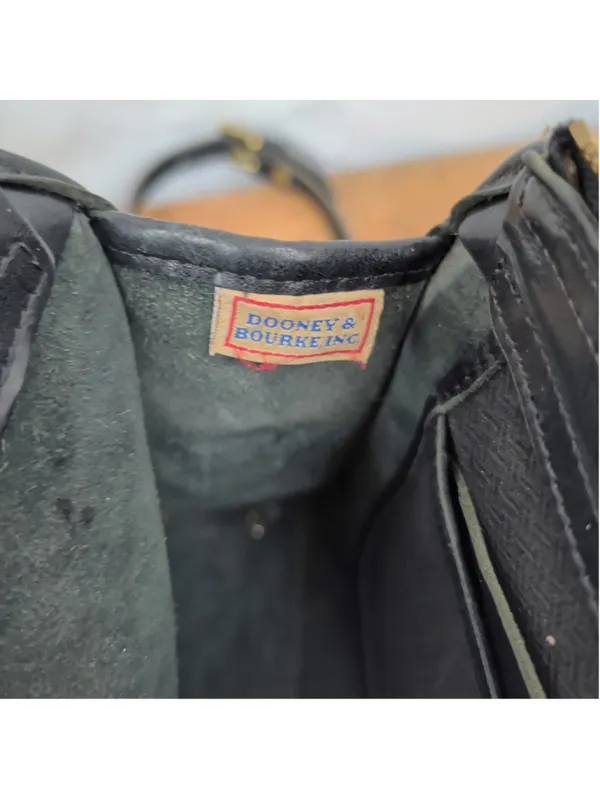 Vintage Dooney & Bourke Black on Black AWL Shoulder Bag - Image 2