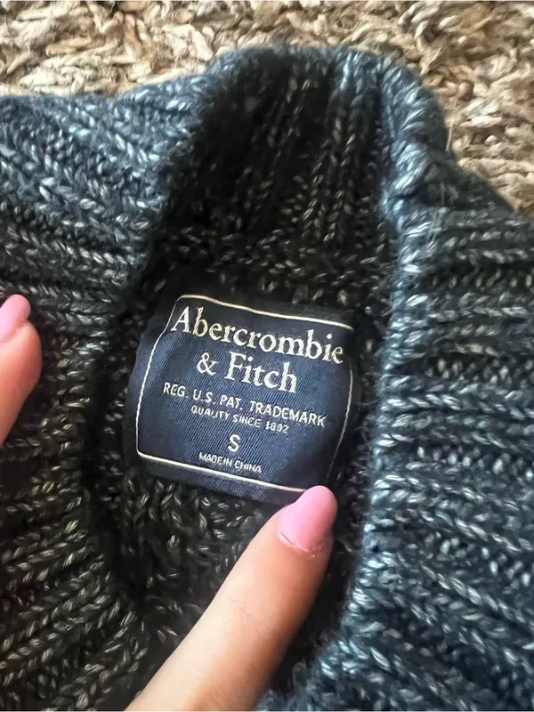 Abercrombie & Fitch Dark Heather Gray Cable Knit Sweater - Image 3