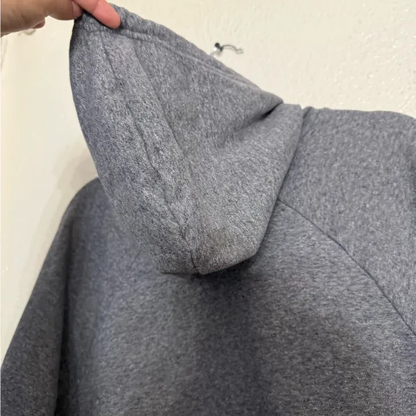 Vuori Colorblock Hoodie Heather Grey color size Large - Image 9