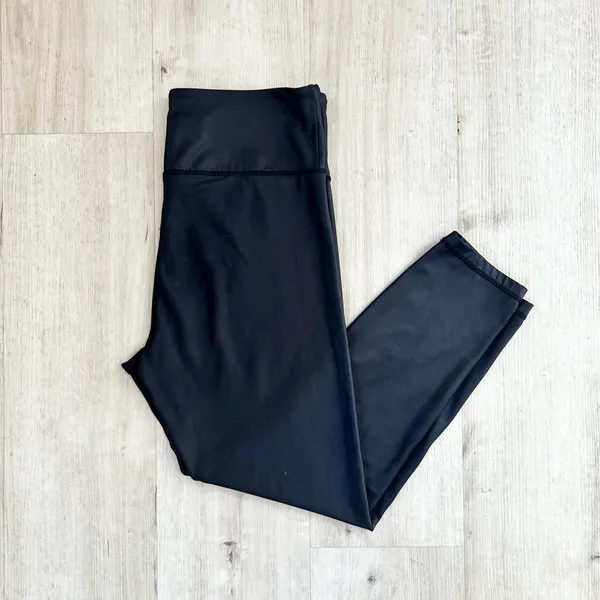 Zyia Active Black Metallic Light N Tight Hi-Rise 7/8 Leggings - Image 9