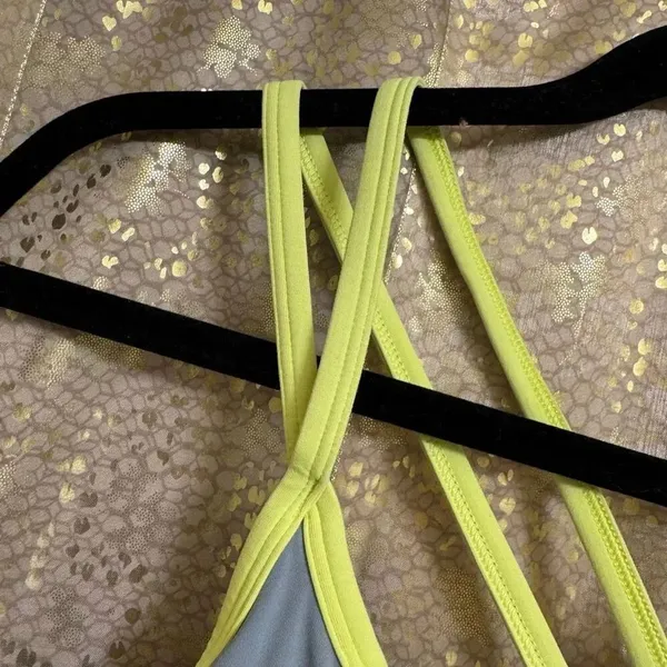 PINK Victorias Secret Yoga Crossback Strappy Sports Bra Large Yellow Gray - Image 3