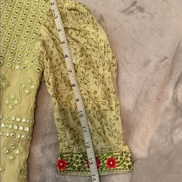 Embroidered Floral Dress with Puff Sleeves - Image 8