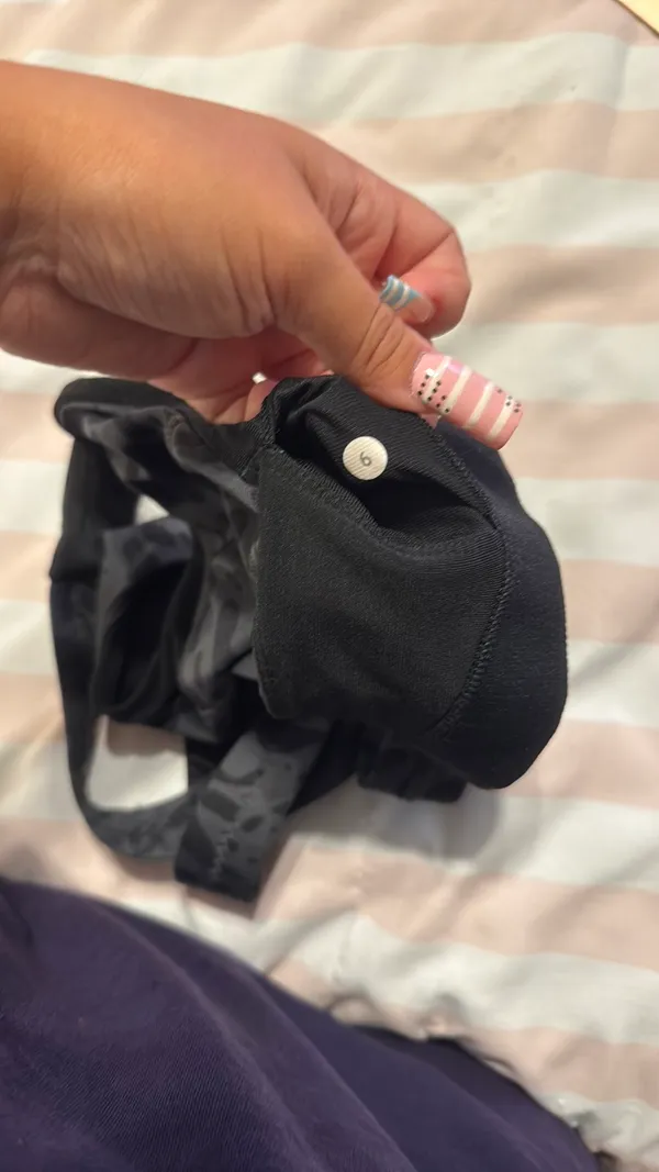 Lululemon sports bra - Image 5