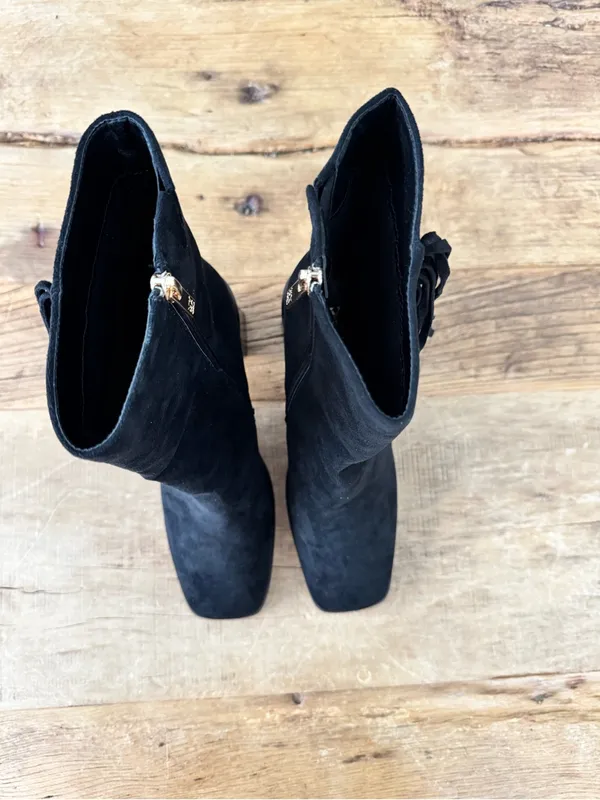 Fringe Pleather Suede Boots By NY&Co ~ Size 10 - Image 4
