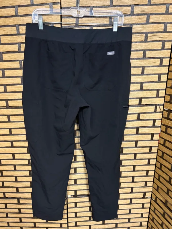 Figs technical collection black scrub pants size large - Image 2