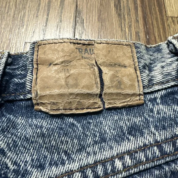 Vintage 70s Levi's Shorts Womens 8 545 Loose Fit Brown Tab Cut Off Denim - Image 5