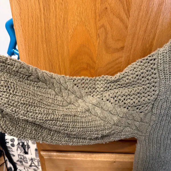 American Eagle Sweater - Image 3