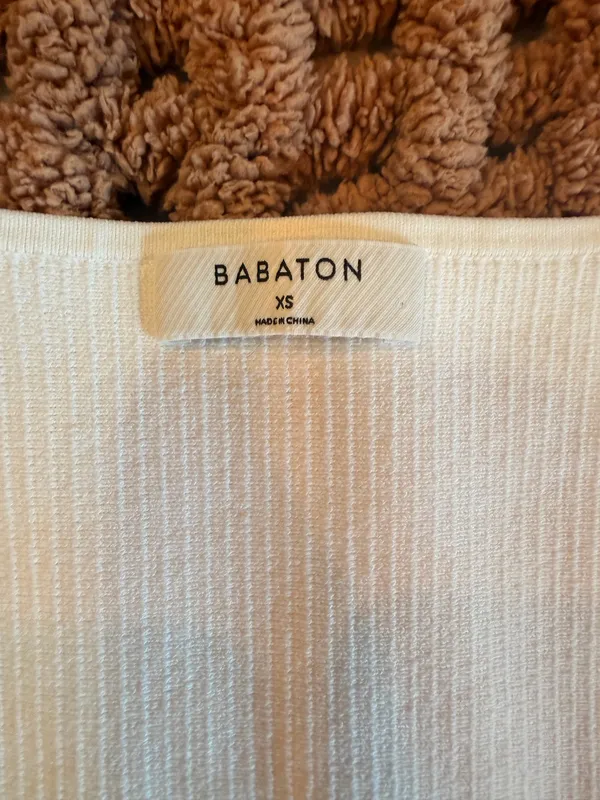 Aritzia Babaton Sculpt Knit Sweetheart Long Sleeve Top Matte Pearl XS - Image 2