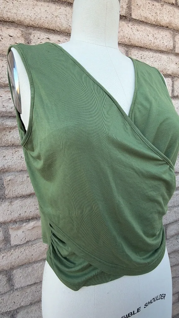 ✨ Olive Green Crossover Wrap Tank Top | Size L - Image 2