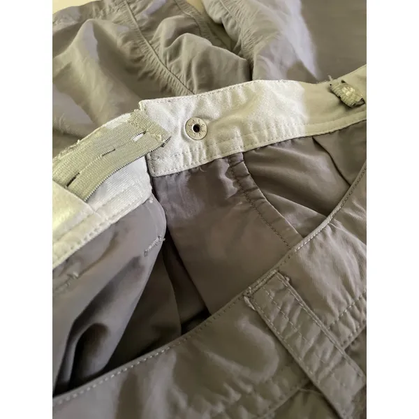 REI Women's Gray Nylon Cargo Hiking Utility Shorts size 6 - Image 9