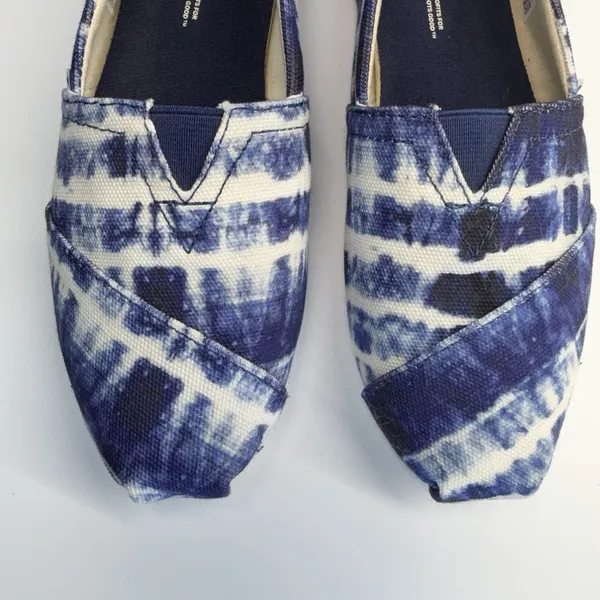 TOMS Women's Alpargata Flats Navy‎ Tie Dye Size 7 - Image 5