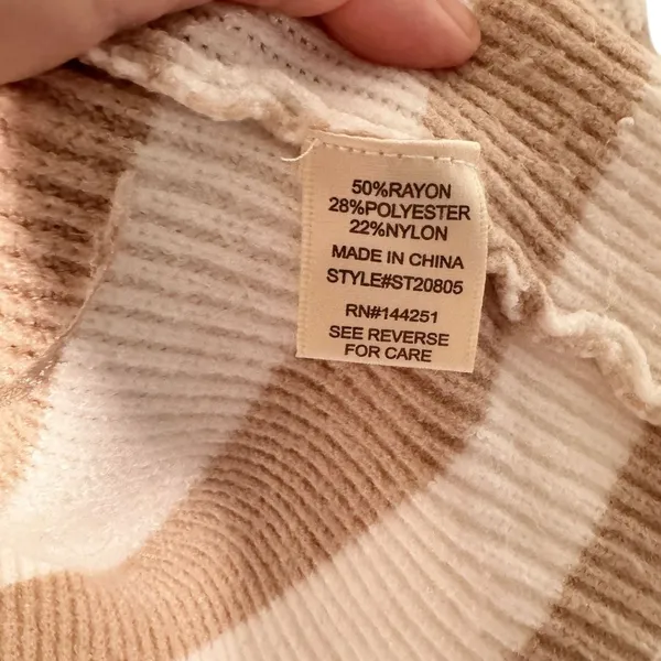Sincerely Jules Tan White Striped Cropped Sweater Size XS - Image 5