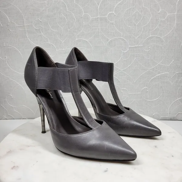 Elizabeth & James Stiletto Heels Womens 8 Gray Leather T-Strap Metal Spike Heel - Image 3
