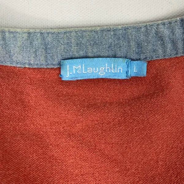 J McLaughlin Shirt Womens Large Red Stripe‎ 3/4 Sleeve Henley Chambray Trim Top - Image 4
