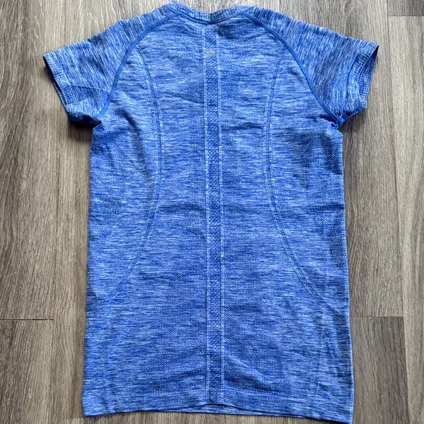 Lululemon Athletica Heathered Blue Short Sleeve Tee Swiftly Short Sleeve Top - Image 2