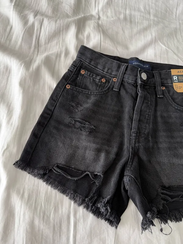 Black 90’s High Rise Cut Off Denim Shorts - Image 2