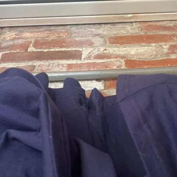 Navy Razor Back Loose Fitting Workout Top with Pockets Size S Blue - Image 3
