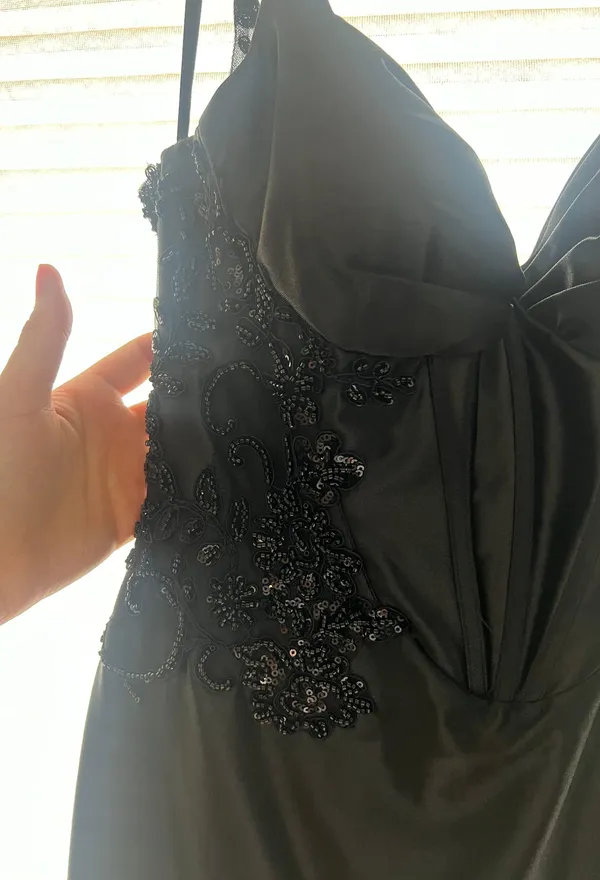 Homecoming Dress Size M - Image 3