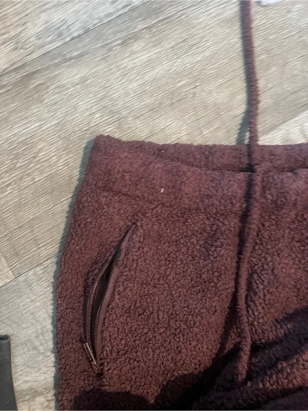 Skims plush pants size l/xl - Image 8
