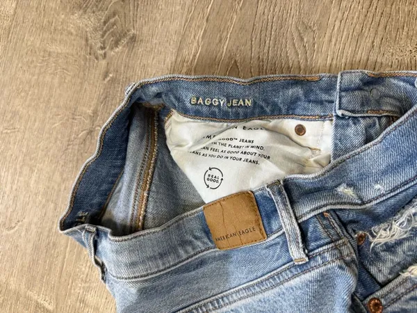 •AMERICAN EAGLE• BAGGY JEANS - Image 4
