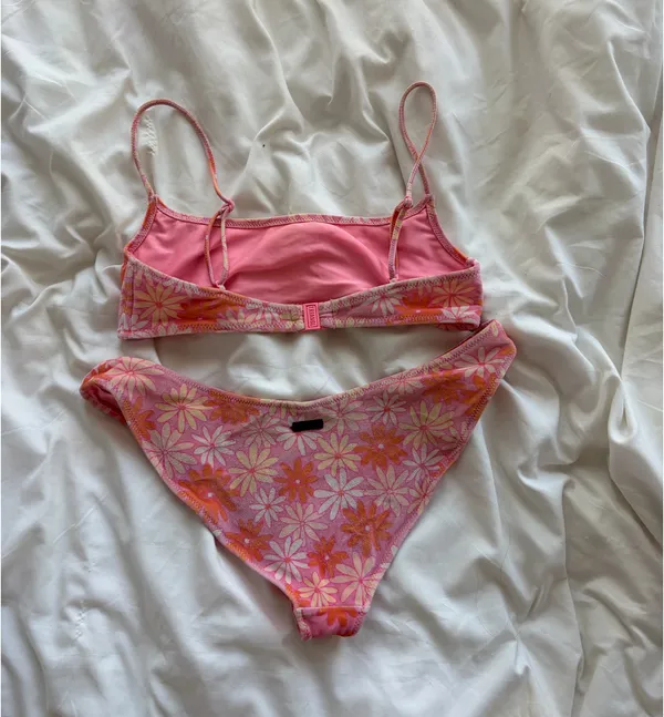 Triangl Bikini - Image 2