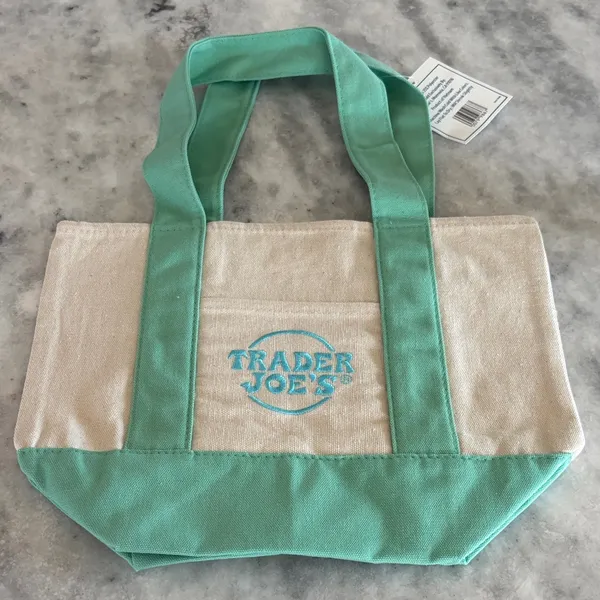 Trader Joe's Mint Green and Cream Canvas Tote with Floral Embroidery - Image 4