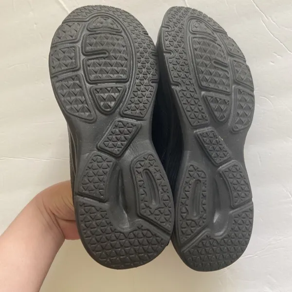 Black faux leather sneakers size: 8 - Image 5