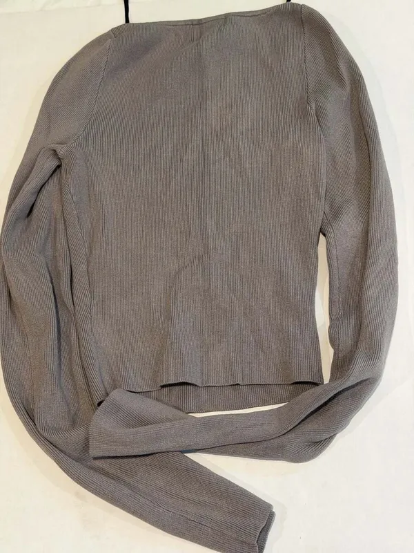 Tops - Image 4