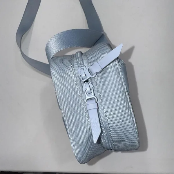 ATHLETA GIRL Preppy Purse‎ Limitless Convertible Mini Bag Belt Blue Fanny Pack - Image 7