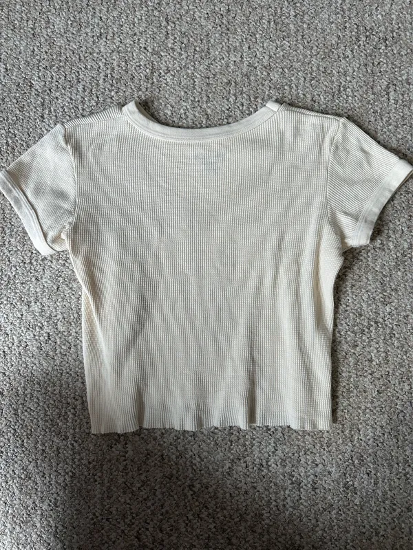 Brandy Melville tee - Image 3