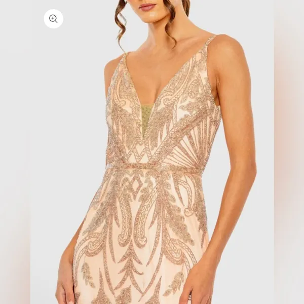 New Mac Duggal Pink V-Neck Sequin Embellished Gown Style 6015 – Apricot – Size 6 - Image 3