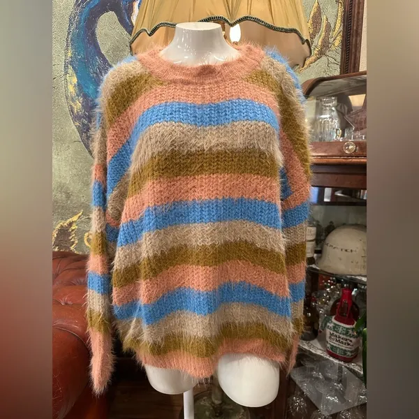 Entro Boho Glam Eyelash Knit Striped Sweater Size Large Multi-Color Fuzzy Fluffy - Image 2