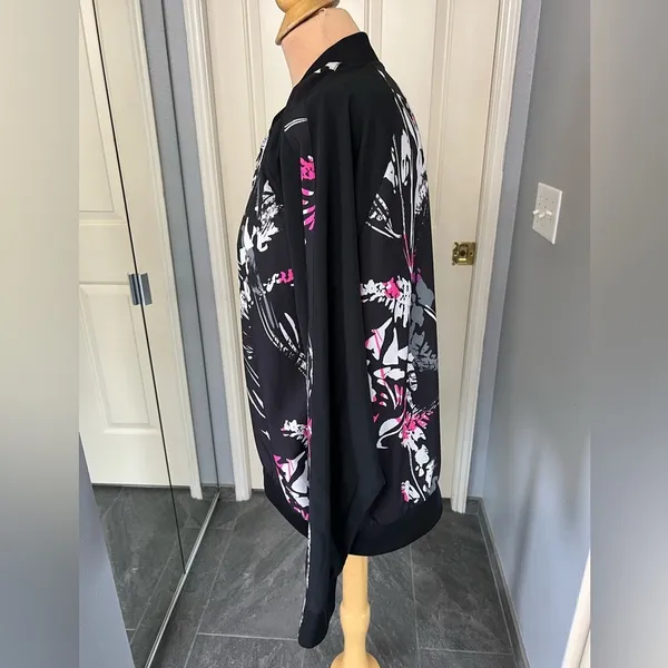 Fabletics Bev Bomber Jacket Size XXL Floral Print Black Zip Up‎ Athleisure Sport - Image 7