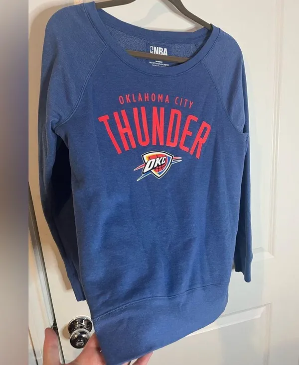NBA Sz Small Womens Fleece Lined OKC OklahomaCity Thunder Blue Cotton Sweatshirt - Image 11
