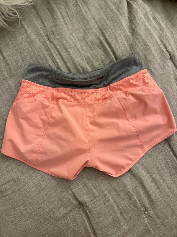 Athleta Coral Running Shorts - Image 3