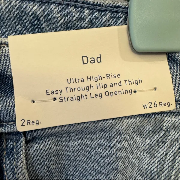 Hollister Ultra High Rise Dad Jean‎ Womens Size 2 Regular in Light Wash NEW - Image 3