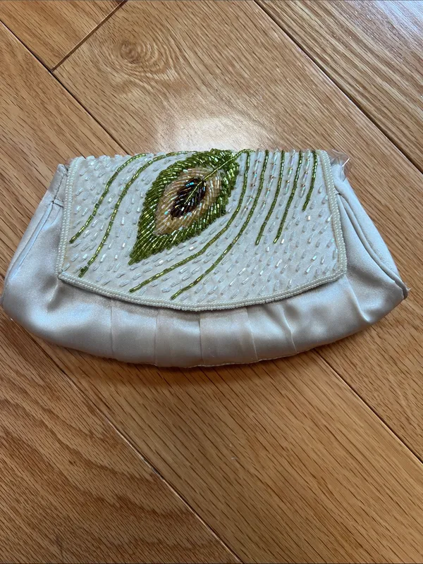 Peacock Ivory Beaded vintage Evening Clutch or shoulder bag - Image 9