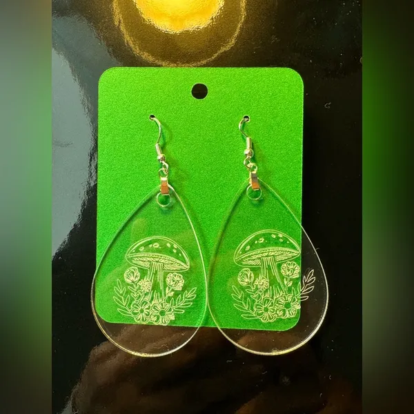 Handmade Mushrooms Engraved Clear Acrylic Teardrop Earrings Silver New - Image 2