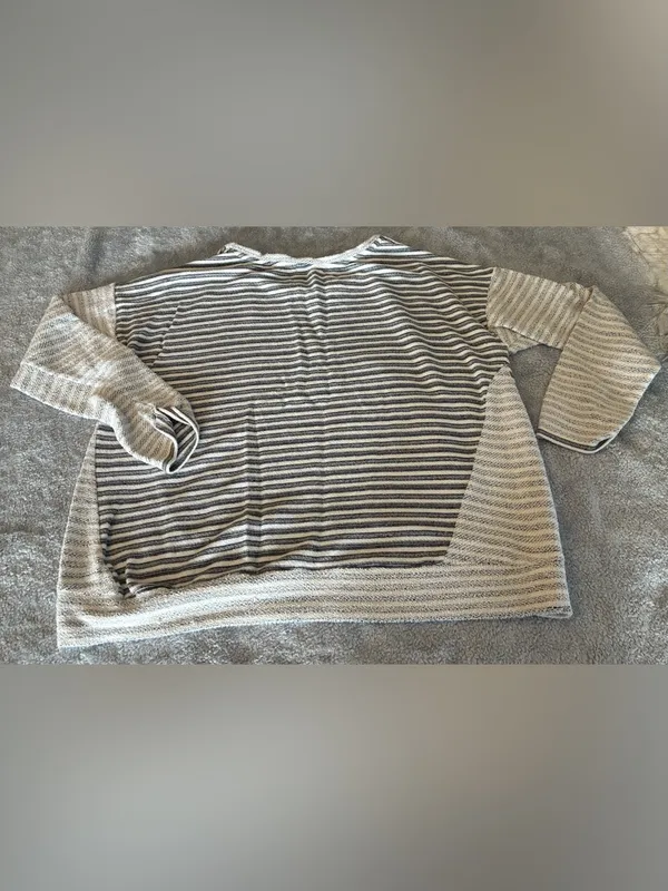 Women’s RETRO-ology Striped Crewneck Sweater - Gray & White Size 1X - Image 6