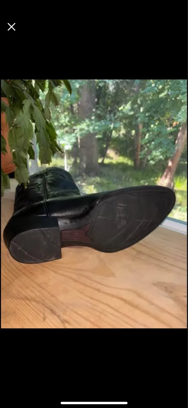 Cowboy Ariat Boots - Image 4